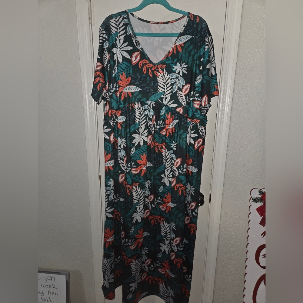 Floral V-Neck Maxi Dress